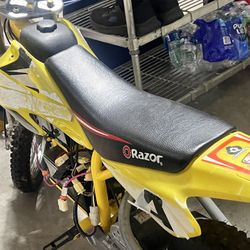Razor MX 650 Rocket Motocross Bike 