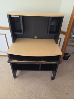 Free computer desk