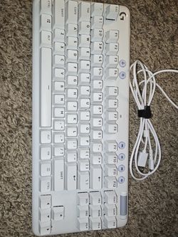 Logitech G713 (Linear) keyboard
