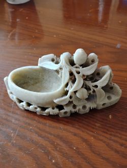 Vintage Chinese Inkwell