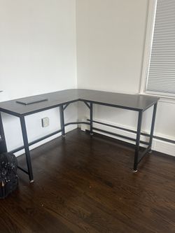 L Desk