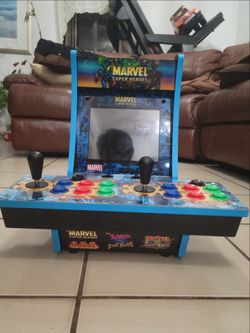 Marvel Super Heroes Mini Arcade Cabinet With Cord