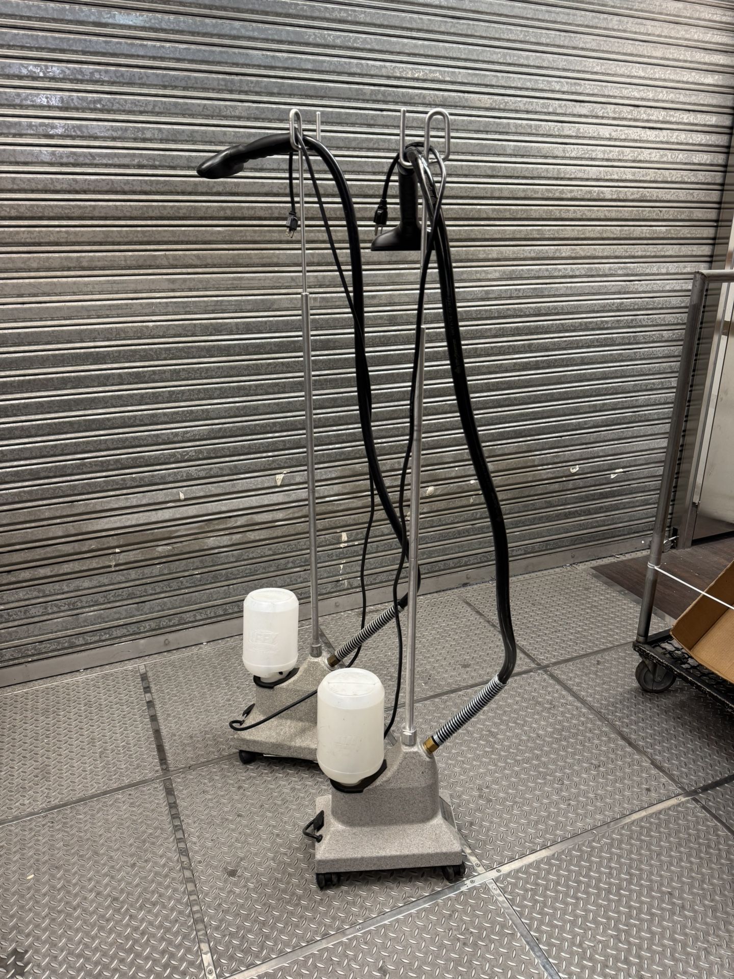 Jiffy Garment Steamer - Professional Duty