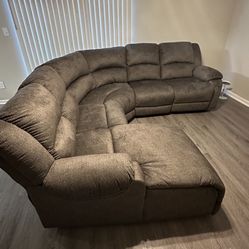 L shape couch with chase