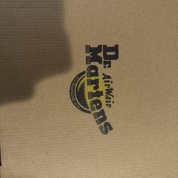 Women’s Size 8 Doc Martens