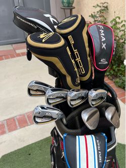 Complete man’s golf club (king Cobra full sets and odyssey putter,Sun mountain cart golf bag)all of them included and good grips👍👍