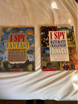 I Spy Books Bundle of 2 Scholastic