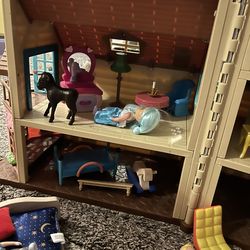 Kids Dollhouse
