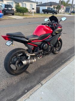 YAMAHA FZ6R