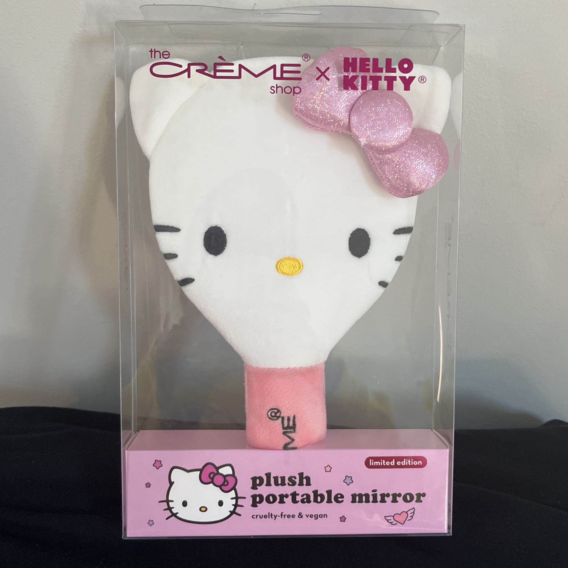 [ New ] The Creme Shop Hello Kitty Plush portable Mirror Limited Edition Makeup
