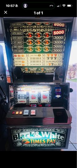 Black & White 5 Line Slot Machine