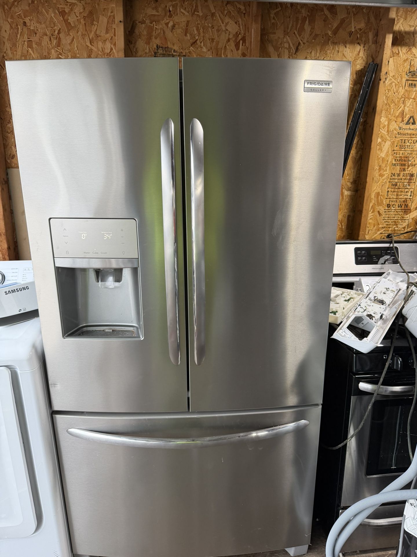 Refrigerator