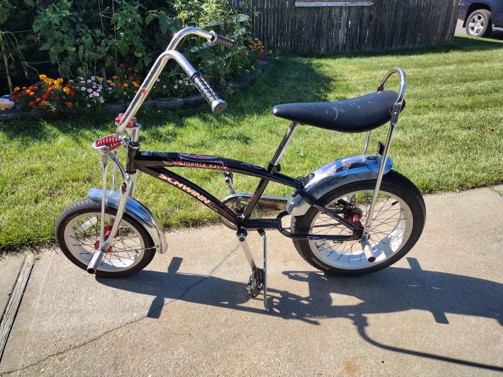 2005 2006 20 Schwinn Manta Ray Bicycle