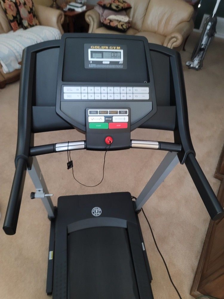Gold’s Gym Trainer 430i Treadmill