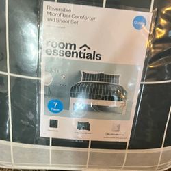 FULL QUEEN COMFORTER WITH FULL QUEEN BED SHEET SET 