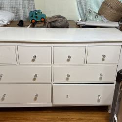 White 8 Drawer Dresser