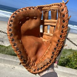 Wilson Left Handed 1st Base Softball Mitt Glove The Big Scoop A9886 Excellent vintage Baseball