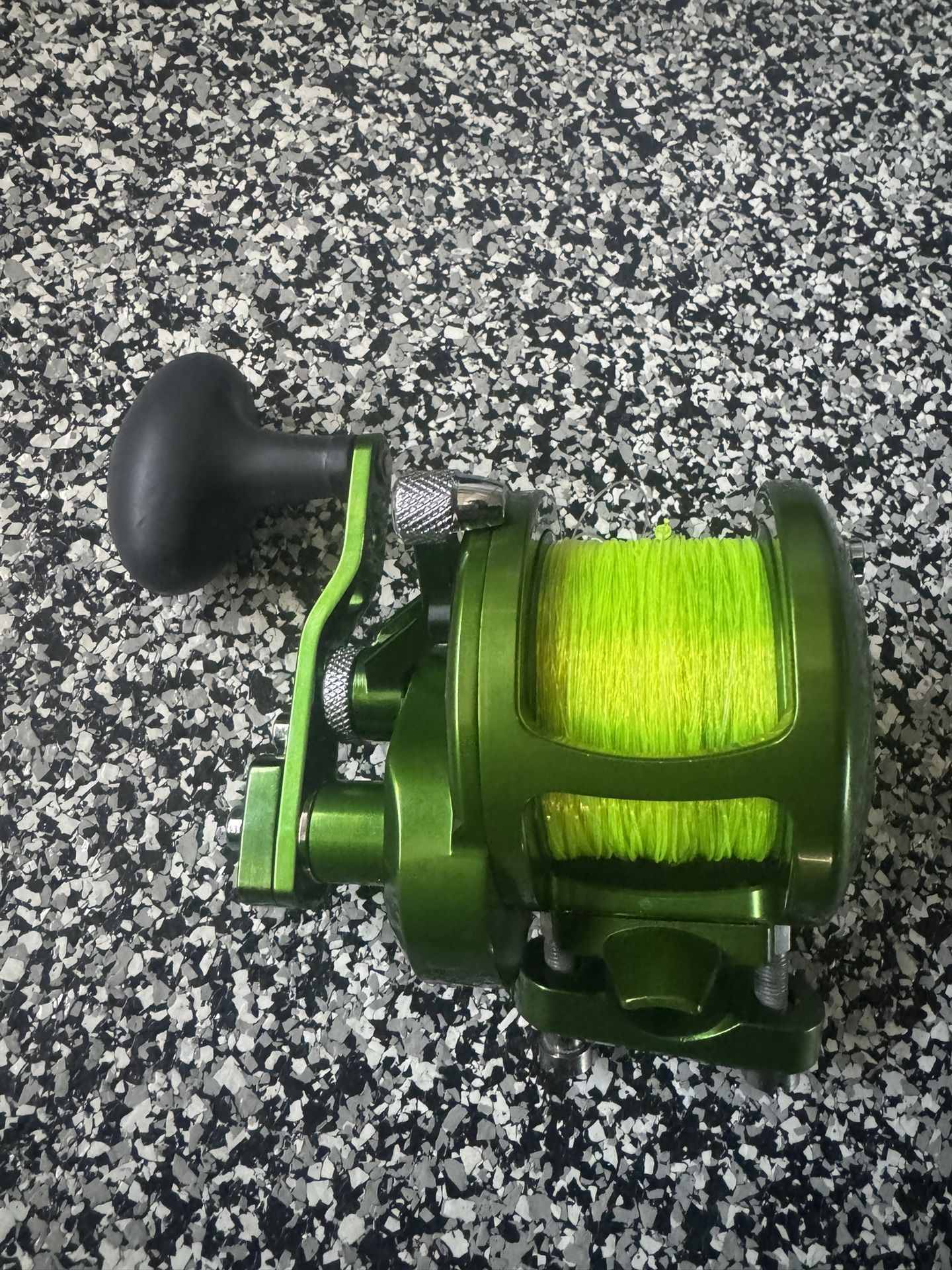 Avet JX 6/3- MC 2 Speed Fishing Reel