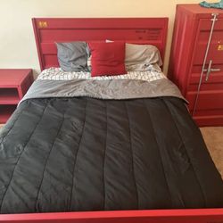 Like New-Red Acme Cargo Full Size Bedroom Set