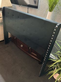 Queen Size Tufted Wingback Headboard with Nailhead Trim