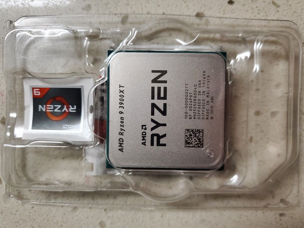 AMD Ryzen 9 3900XT 12-core, 24-Threads Unlocked Desktop Processor Without Cooler