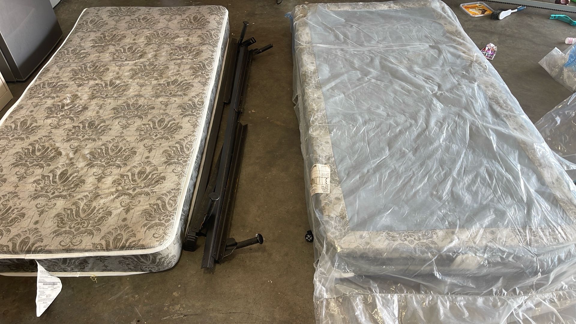 2x Full Single Bed