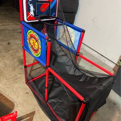 Kids arcade basketball