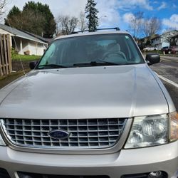 2005 Ford Explorer