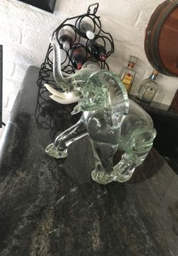 Glass elephant antique