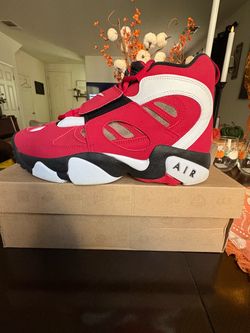 Nike Air Diamond Turf II Fire Red White Metallic Gold size 9
