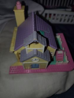 Polly pocket