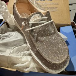 Hey dude’s pink glitter