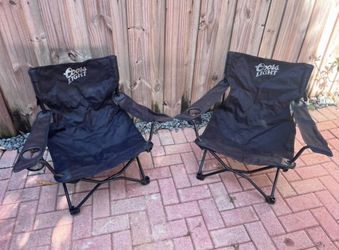 Pair of Coors Light Folding Camping Chairs with Carry Bags
