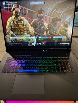 ASUS ROG Strix G18 18" 2.5K 240Hz Gaming Laptop