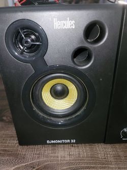 Hercules DJ Monitor 32 Portable Studio Speakers