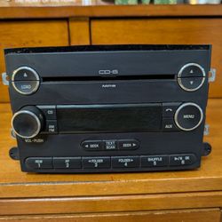 Ford OEM 6 Disc CD AM FM MP3 Radio