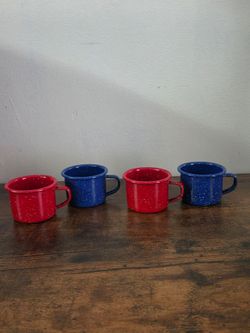 Set of 4 enamel expresso cups