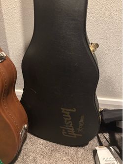 Gibson guitar hard case