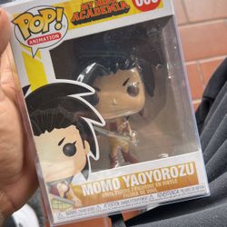 605 Funko Momo Yaoyorozu