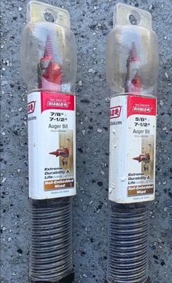 New Milwaukee 7/8" x 7 1/2"  and 5/8" x 7 1/2" auger bits. Price is for both bits.