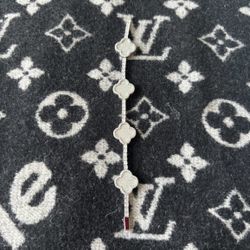 Diamond Clover Bracelet 