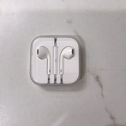 APPLE EAR PODS NEW
