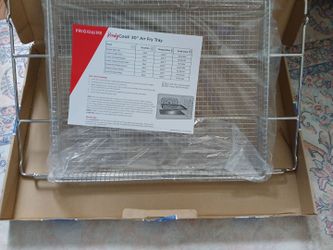 Air fryer tray
