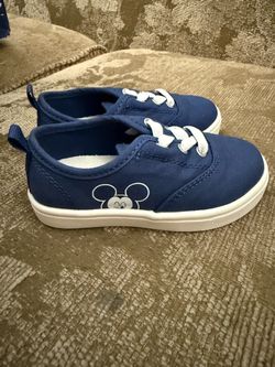 Old Navy x Disney Mickey Mouse shoes - size 7