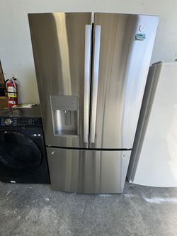 Open Box Refrigerator 