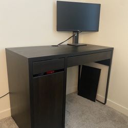 IKEA Malm Desk