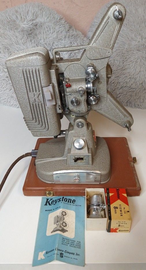VINTAGE KEYSTONE 109D 8mm MOVIE PROJECTOR