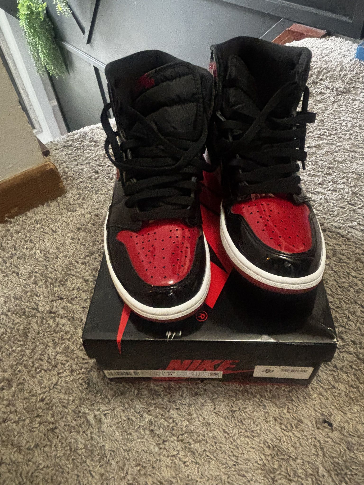 Air Jordan 1 Patent Bred Size 9