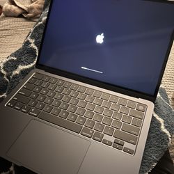 MacBook Air 13inch 2025