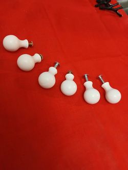 6 White Drawer Pulls